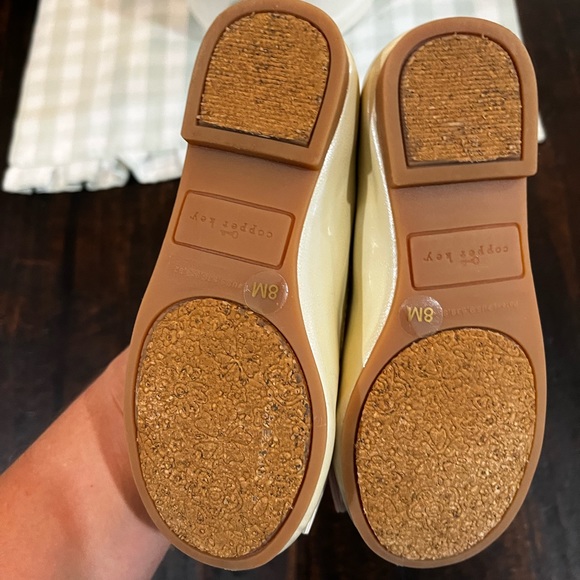Cream Copper Key Flats - Picture 5 of 5